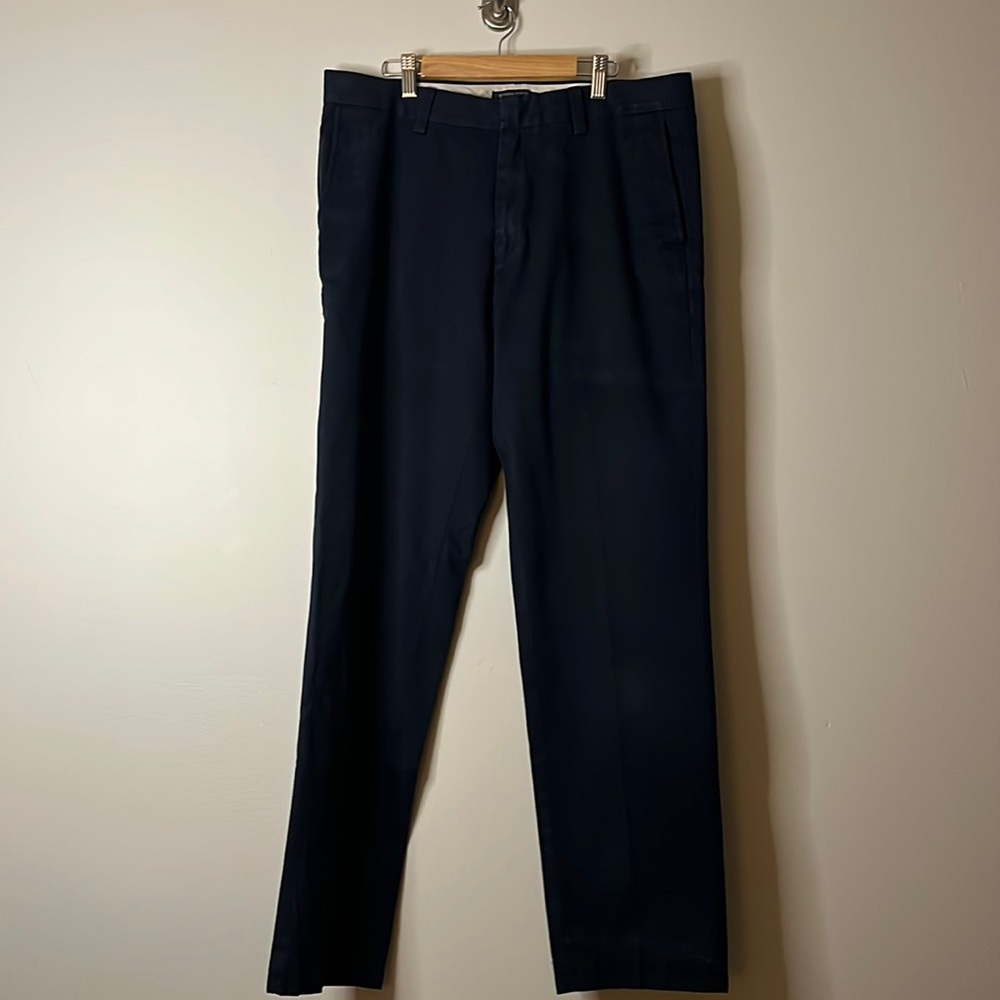 Banana Republic Men’s Emerson Chino” Navy Pants